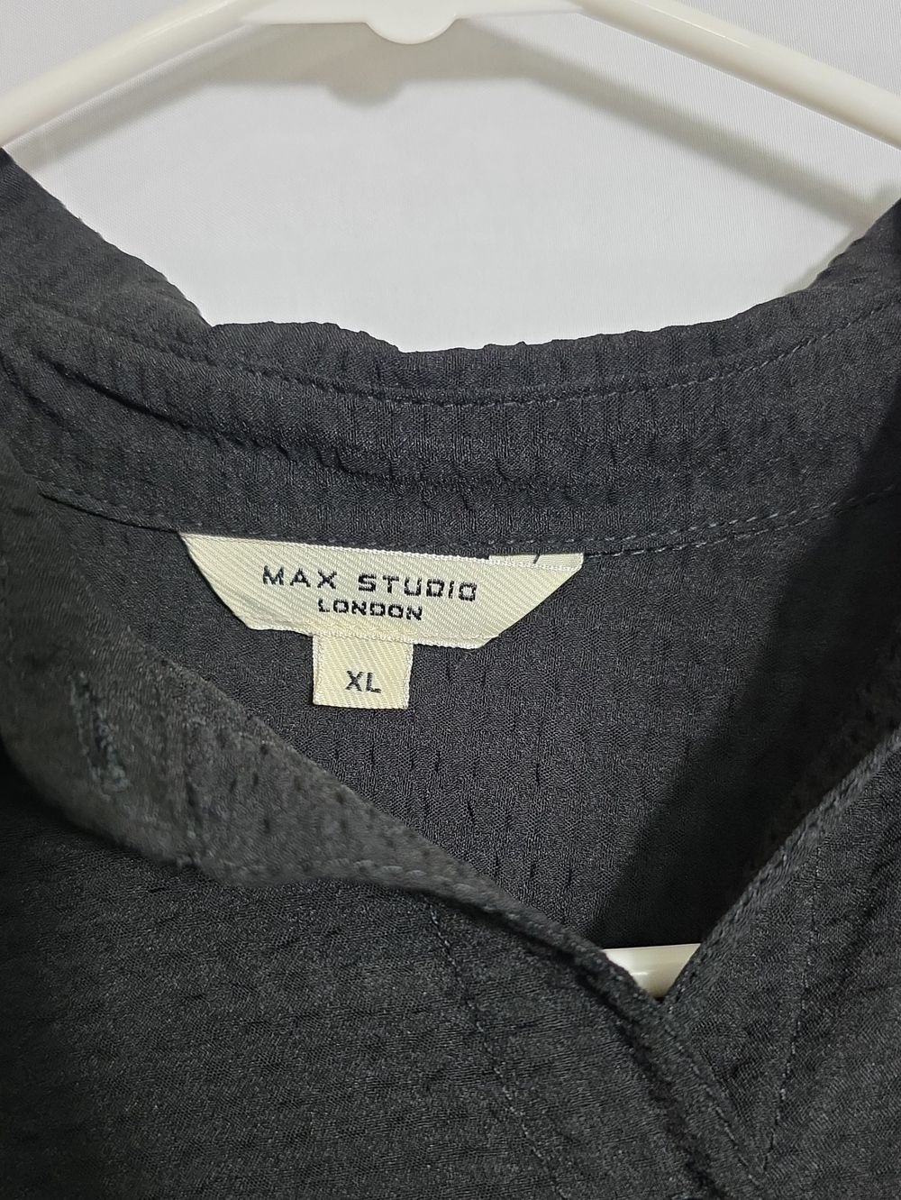 Women's Black Textured Button-Up Shirt Max Studios London XL (W656) - Picture 2 of 4